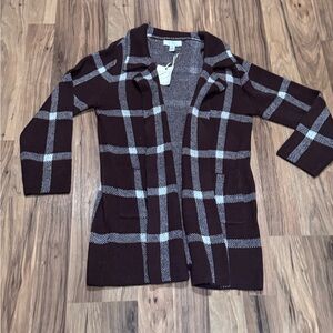 Plaid Open-Front Cardigan Sweater in Maroon and White